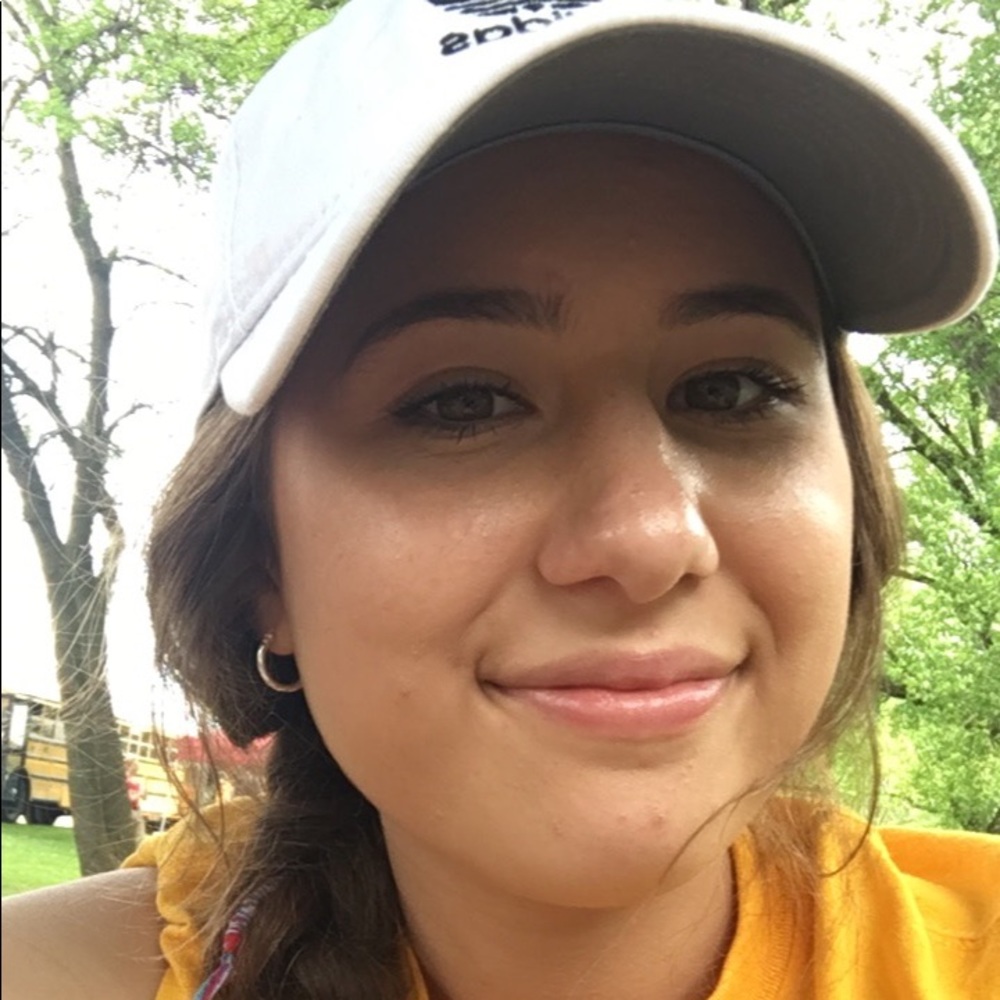 Meet your Posher, Kaitlyn